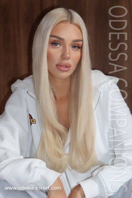 katya, 24 years, Hot Ukrainian Escort
www.odessa-escort.com
